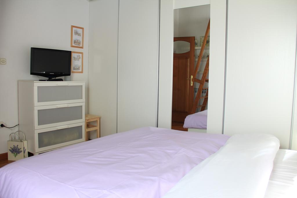 Apartment Apolon planinski Delnice Kamer foto